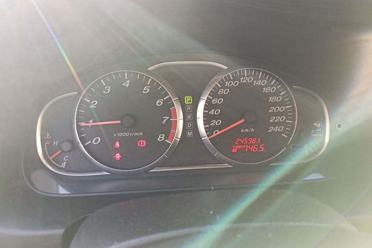 马自达6 2011款 2.0L 自动时尚型中控内饰14