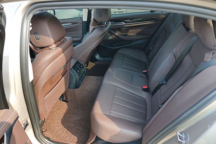 宝马5系 2020款 525Li 豪华套装中控内饰21