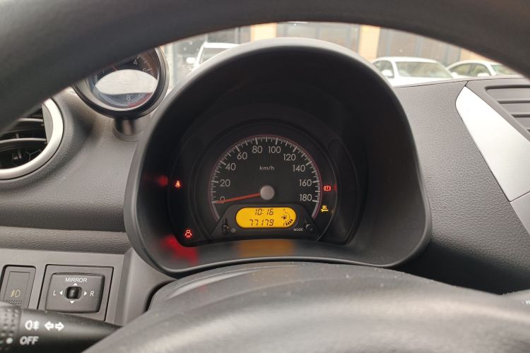 铃木 奥拓 2013款 1.0L 手动豪华型中控内饰14