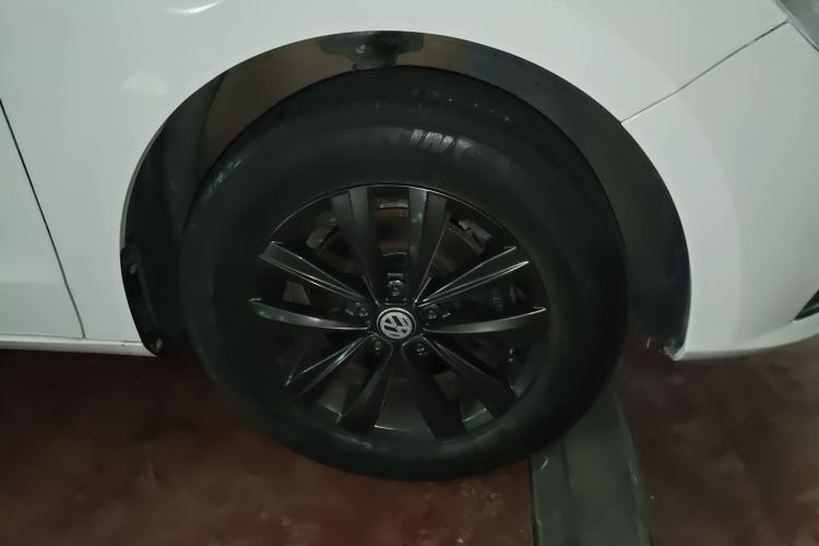 大众 宝来 2016款 1.6L 手动时尚型车身外观6007