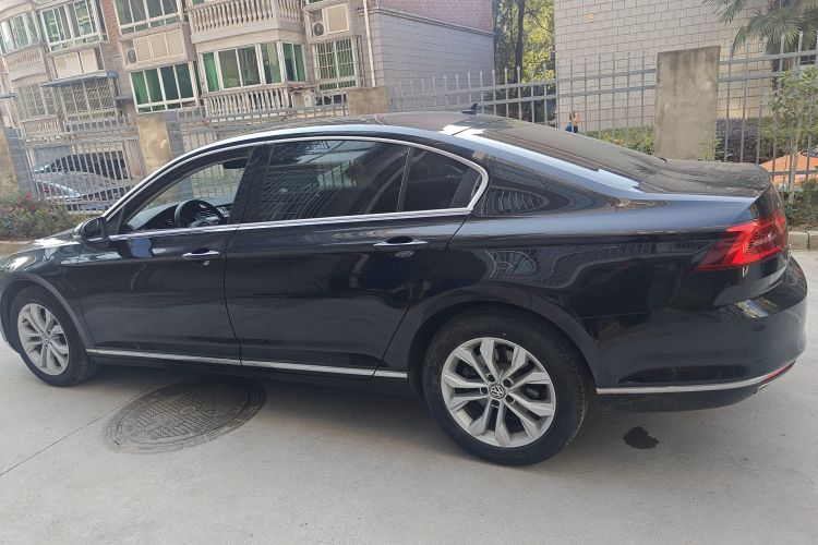 大众 迈腾 2019款 330TSI DSG 豪华型 国V车身外观4