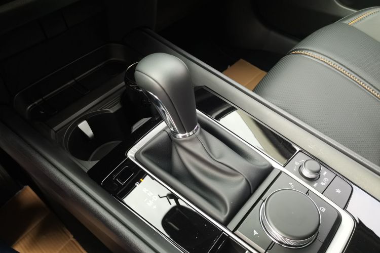 马自达CX-50行也 2023款 2.5L 智行版中控内饰18