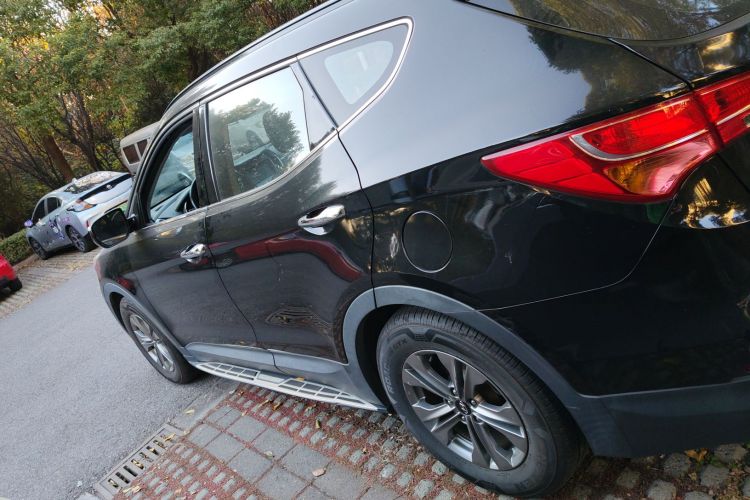 现代 胜达 2015款 2.4L 自动两驱智能型 5座车身外观4