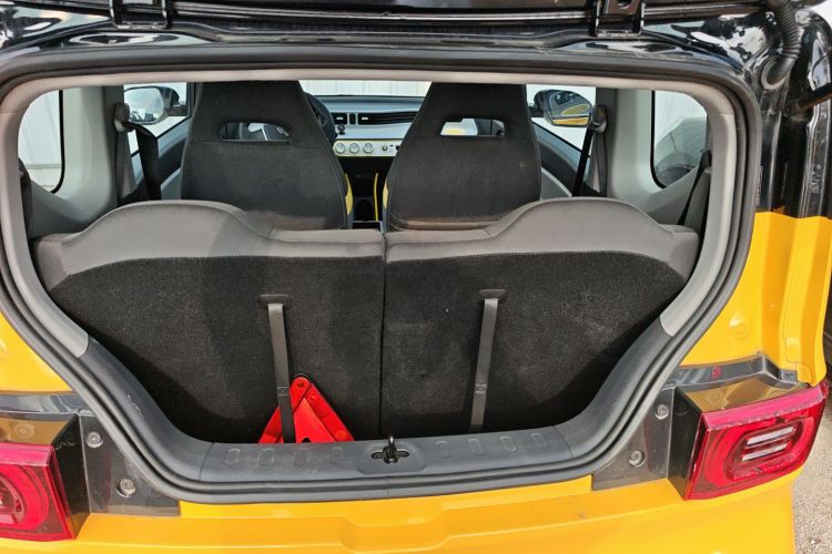 五菱汽车 宏光MINIEV 2022款 马卡龙臻享款 三元锂机舱底盘23