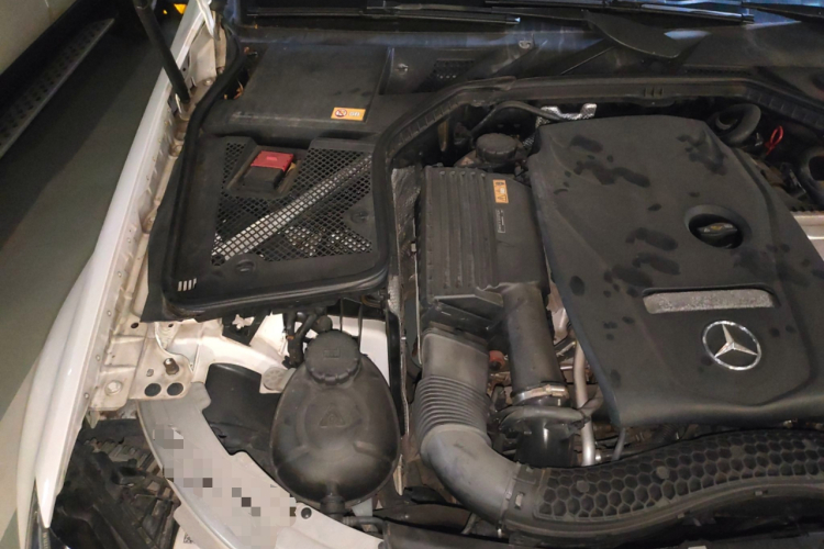 奔驰C级 2015款 C 180 L 运动型局部细节9006