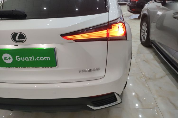 雷克萨斯NX 2020款 200 前驱 锋行版 国VI车身外观9