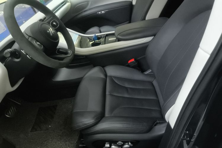 智己汽车 智己LS7 2023款 90kWh Elite后驱版局部细节19