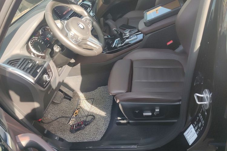 宝马X4 2019款 xDrive25i M运动套装中控内饰19