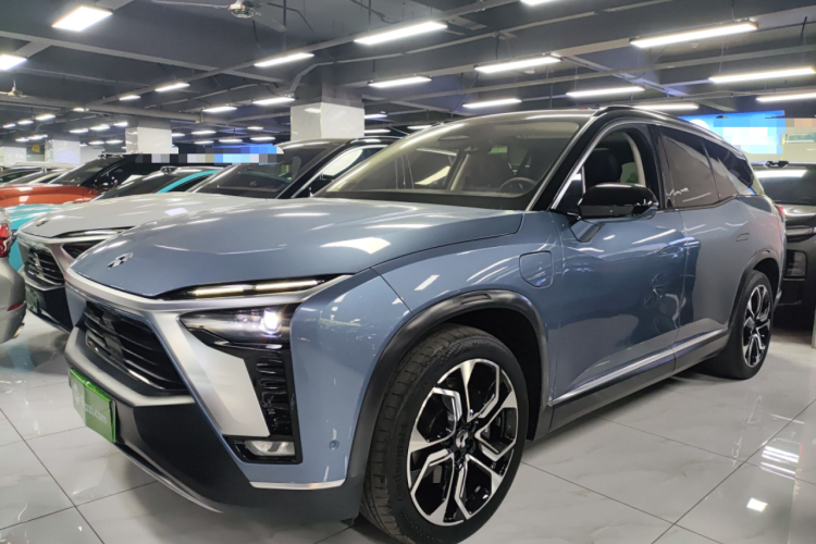 蔚来ES8 2020款 580KM 签名版 六座版车身外观1