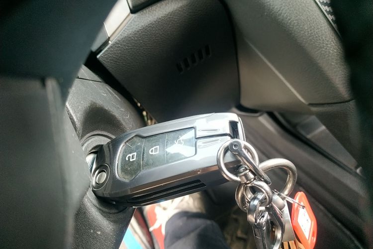 福特 蒙迪欧 2013款 1.5L GTDi180时尚型中控内饰7001