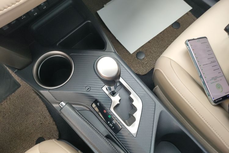 丰田 RAV4荣放 2015款 2.5L 自动四驱尊贵版中控内饰18