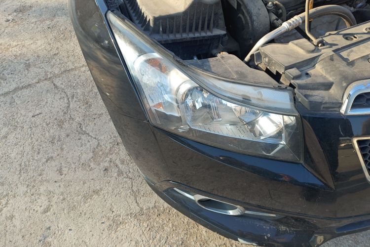 雪佛兰 科鲁兹 2013款 1.8L SX AT车身外观8