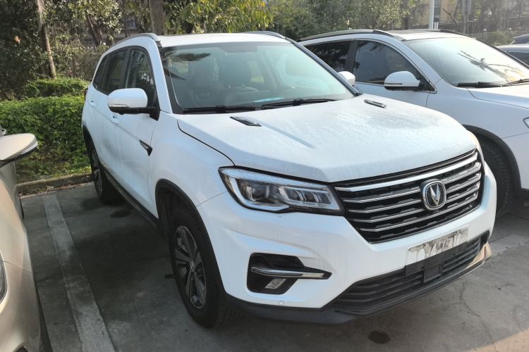 长安CS75 2018款 280T 手动精智型 国V车身外观3