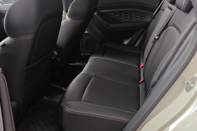 五菱汽车 五菱星云 2023款 2.0L DHT 旗舰版中控内饰7004