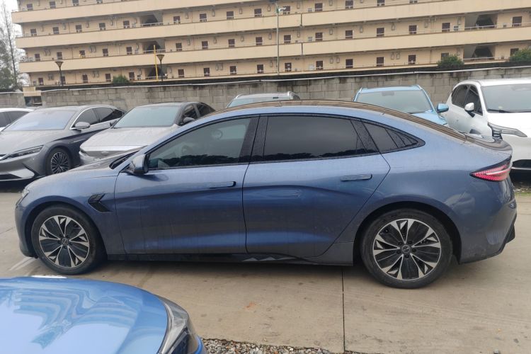 比亚迪 海豹 2023款 冠军版 700km 尊贵型车身外观6003