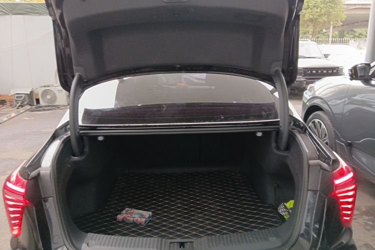 红旗H5 2023款 1.5T DCT智联旗韵版局部细节23