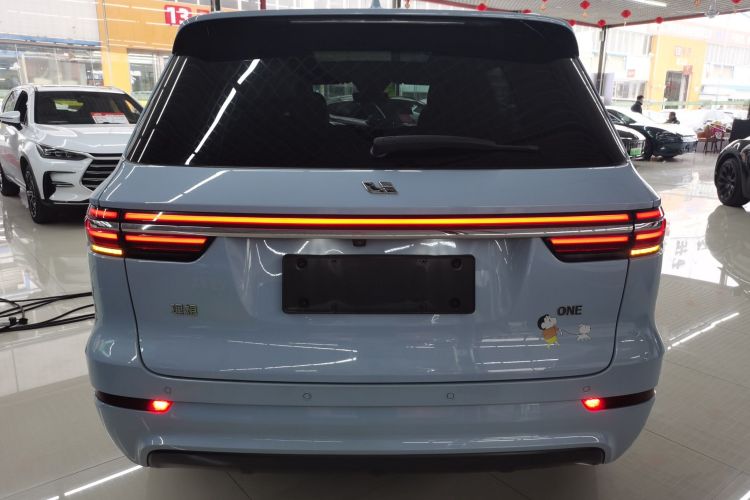 理想汽车 理想ONE 2020款 增程6座版车身外观6