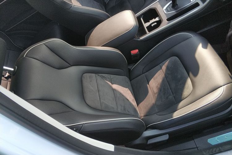 哈弗H6 2023款 国潮版 1.5T 自动都市版局部细节41