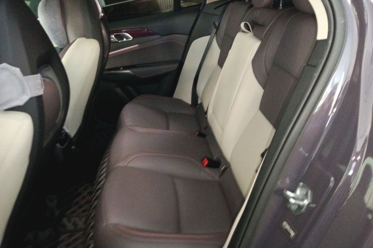 领克02 2021款 2.0TD 自动两驱耀 冠军版中控内饰21