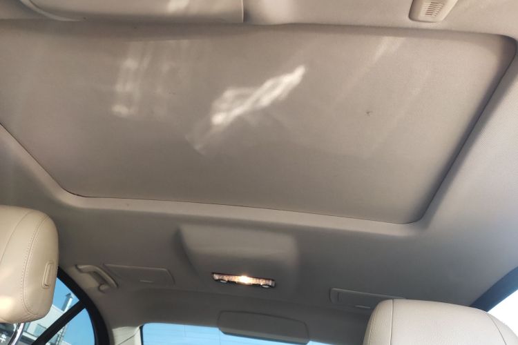 宝马5系 2014款 525Li 豪华设计套装中控内饰22