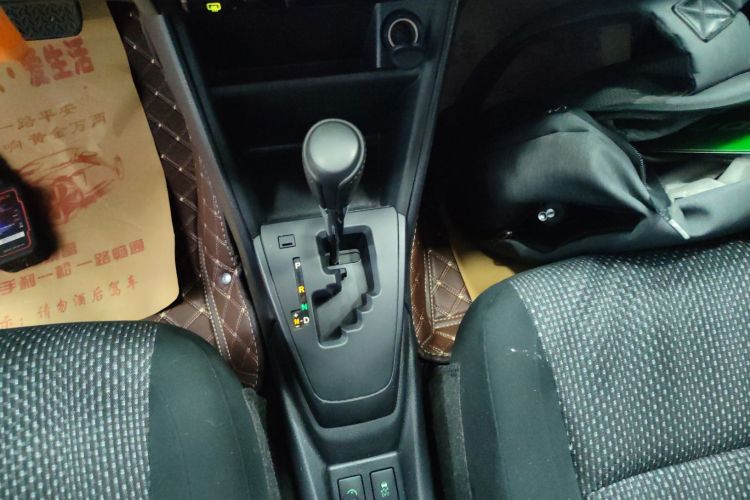 丰田 威驰 2017款 1.5L CVT创行版中控内饰18