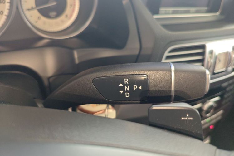 奔驰E级(进口) 2014款 E 200 轿跑版局部细节18