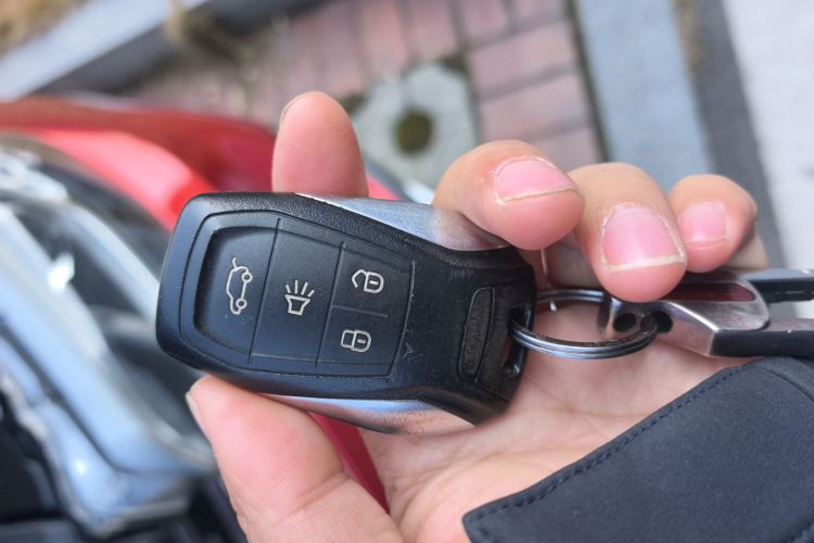 东南DX3 2018款 1.5T SRG 手动尊贵型中控内饰11