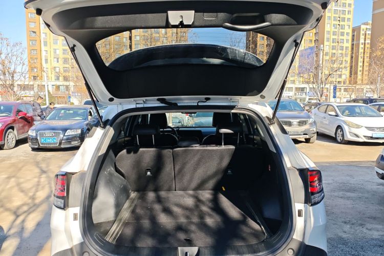 起亚 狮铂拓界 2023款 2.0T 两驱尊贵版局部细节23