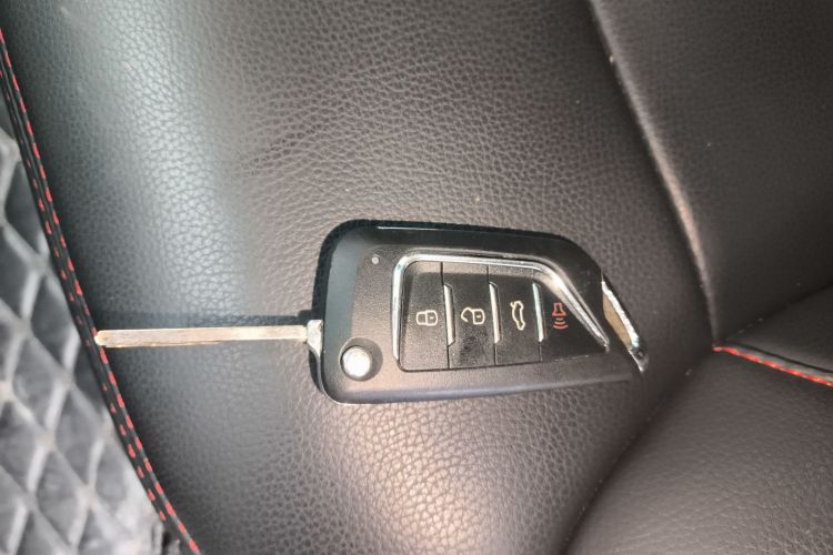 别克 英朗 2018款 15T 手动精英型 国V中控内饰11