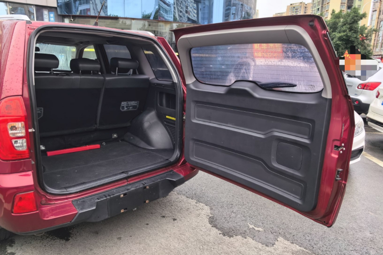 奇瑞 瑞虎3 2015款 1.6L 手动智尚纪念版机舱底盘23