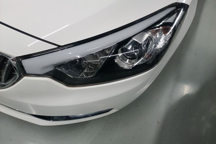 起亚K3 2015款 1.6L 自动GL局部细节36