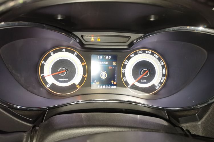 猎豹汽车 猎豹CS9 2017款 1.5L 手动风尚型中控内饰14