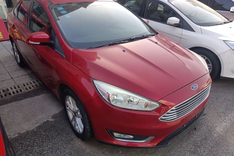 福特 福克斯 2017款 三厢 1.6L 自动风尚型智行版车身外观3