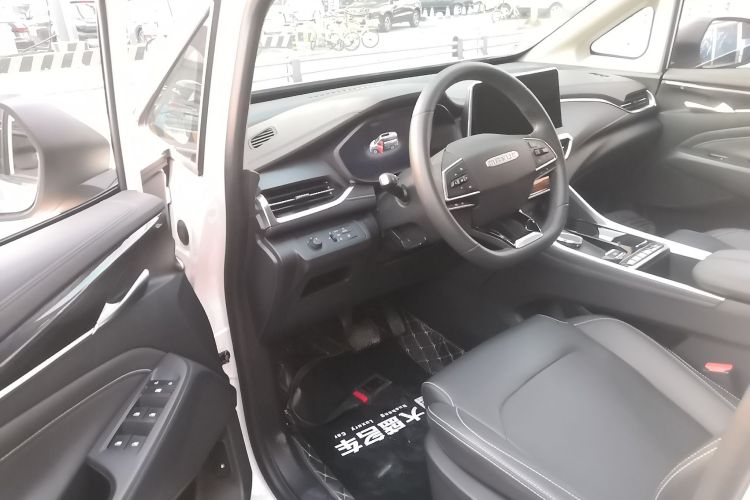 上汽大通MAXUS 大通G50 2023款 PLUS 1.5T 自动护航版中控内饰7003