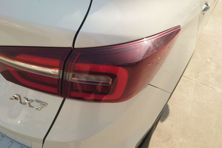 东风风神AX7 2018款 经典 1.6T 自动豪华型车身外观9