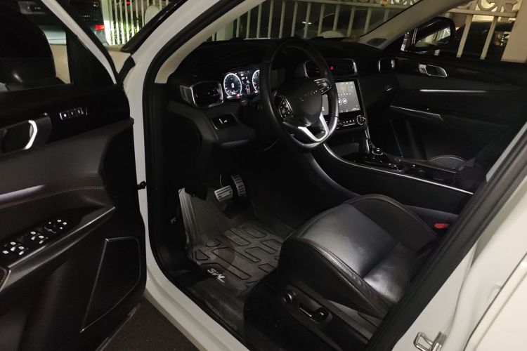 领克01 2017款 2.0T 四驱劲Pro版中控内饰7003