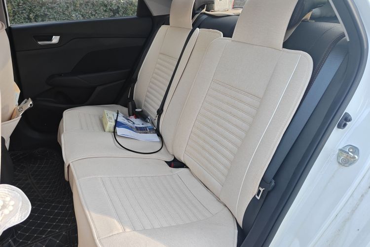 现代 悦纳 2020款 1.4L 手动GLS炫酷版中控内饰21