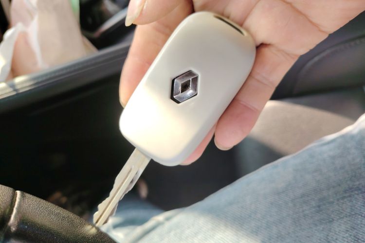 雷诺 科雷傲 2017款 2.0L 两驱领先版中控内饰11