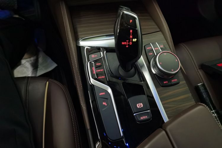 宝马5系新能源 2020款 里程升级版 530Le 豪华套装局部细节18