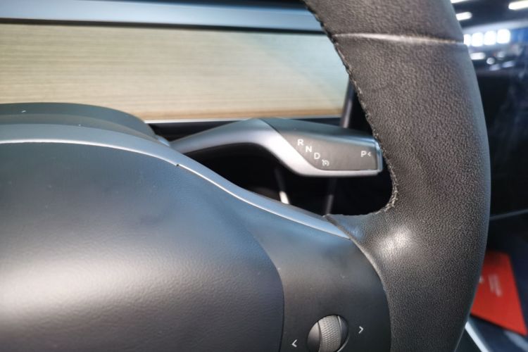 特斯拉 Model 3 2020款 标准续航后驱升级版中控内饰18