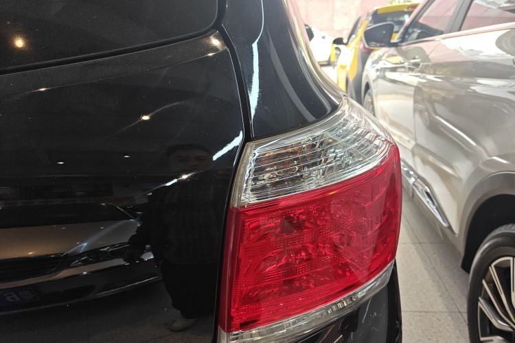 丰田 汉兰达 2012款 2.7L 两驱7座豪华版车身外观6006