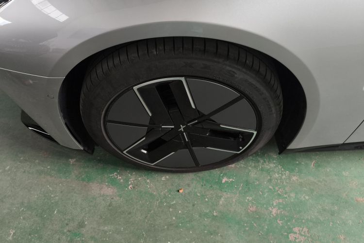 小鹏P7 2025款 702 长续航 Ultra车身外观6007