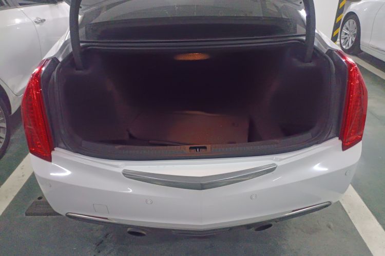 凯迪拉克ATS-L 2014款 25T 舒适型中控内饰23