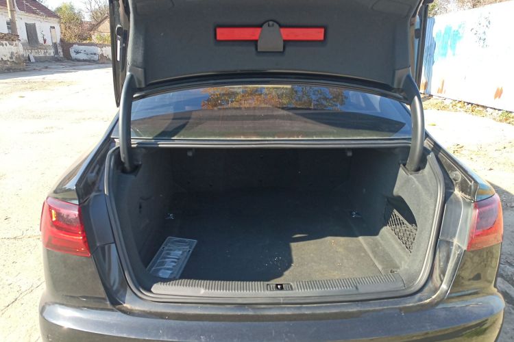 奥迪A6L 2016款 45 TFSI quattro 运动型局部细节23