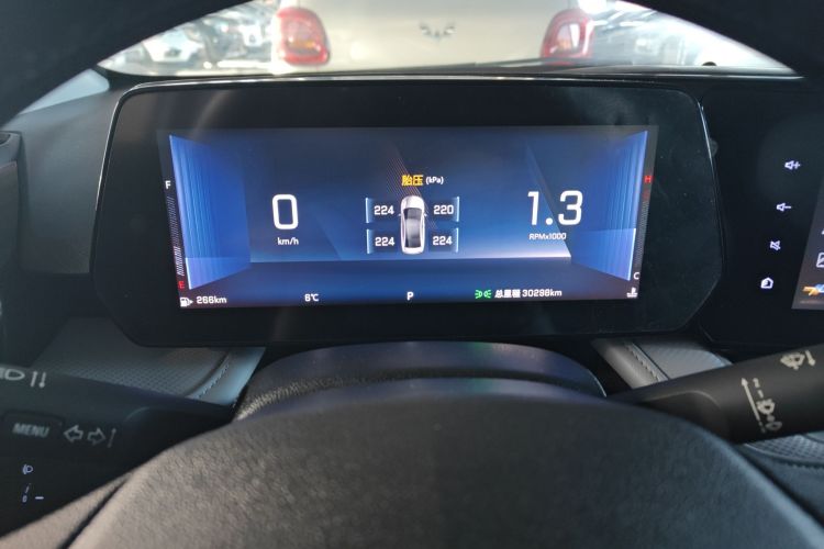 雪佛兰 科鲁泽 2024款 1.5L 双离合悦享版中控内饰14