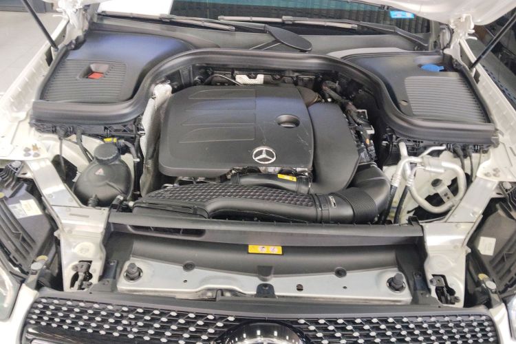 奔驰GLC轿跑 2020款 GLC 260 4MATIC 轿跑SUV机舱底盘24