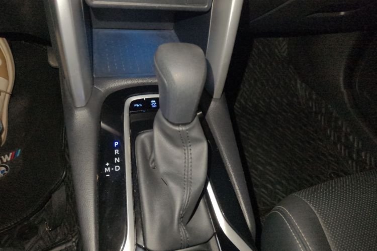 丰田 锋兰达 2022款 2.0L CVT豪华版局部细节18