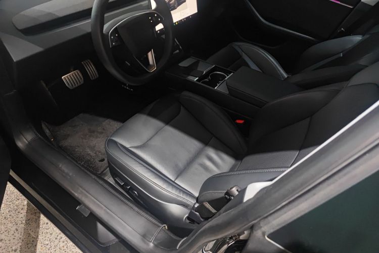 特斯拉 Model 3 2023款 长续航全轮驱动版局部细节19