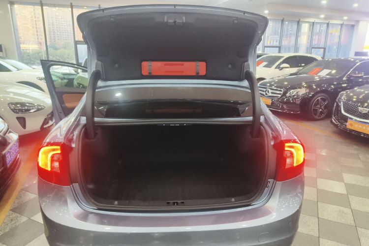 沃尔沃S60 2018款 S60L T4 智远版局部细节23