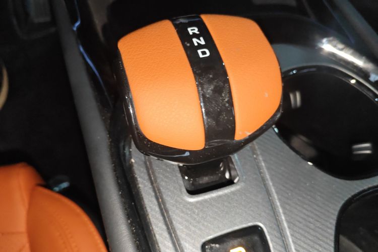 长安UNI-V 2025款 第三代 2.0T 劲擎型局部细节18